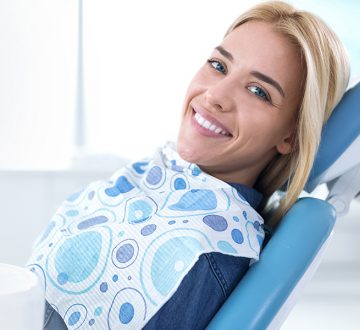 Dental Bridges vs Dental Implants: Which is Good for You?